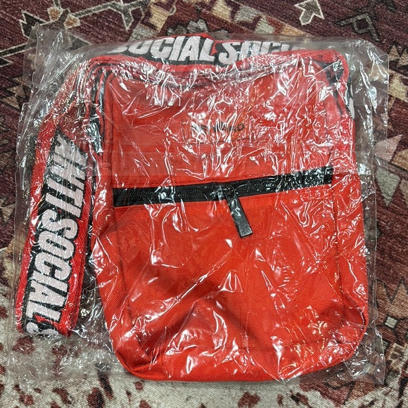 Shoulder Bag - Red - Picture 2 of 2